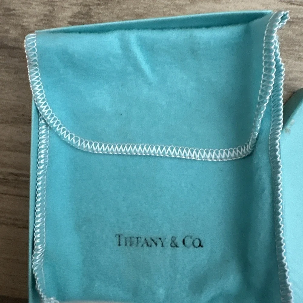 Tiffany & Co 1999‎ Crystal Wreath Christmas Ornament w/ Box & Pouch Frosted